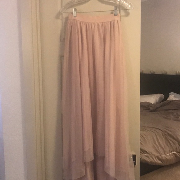 LC Lauren Conrad Blush Tulle Skirt - Picture 2 of 3